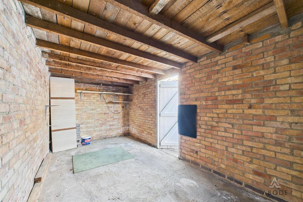 CAM03790 G0-PR0107-STILL030.jpg