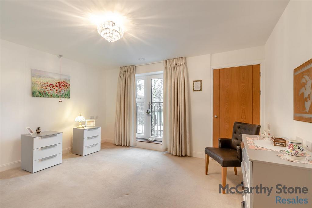 8674206-interior15.jpg