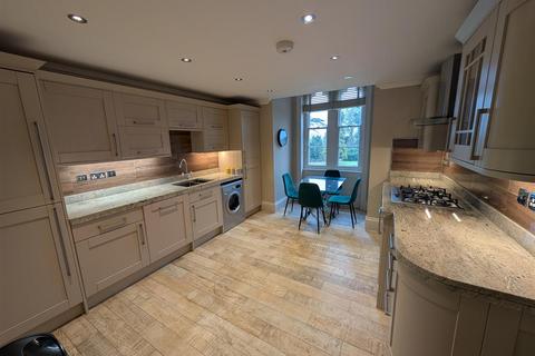 2 bedroom apartment to rent, Blackdown Hall, Sandy Lane, Leamington Spa