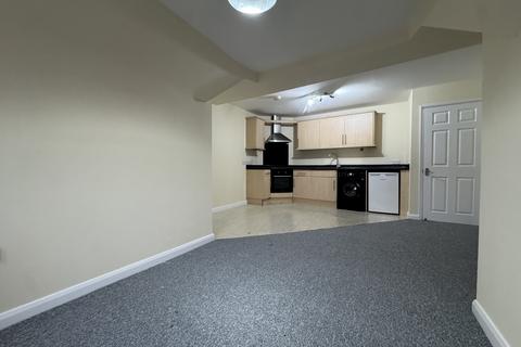 1 bedroom flat to rent, High Street, Chatham ME4