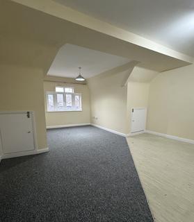 1 bedroom flat to rent, High Street, Chatham ME4