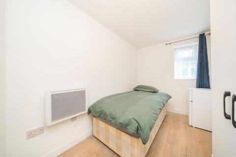 undefined, Connaught Road, Harrow HA3