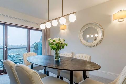 4 bedroom penthouse to rent, Park Road, London NW8