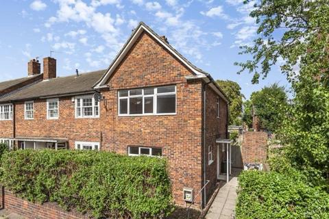 undefined, Allnutt Way, London, SW4