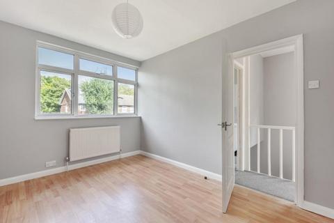 undefined, Allnutt Way, London, SW4