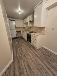 4 bedroom terraced house to rent, New Forest Way, Leeds LS10