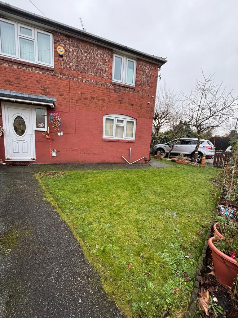 Yew Tree Road, M14 7 AA