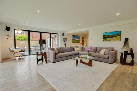undefined, 30 Balcombe Road, Haywards Heath, RH16