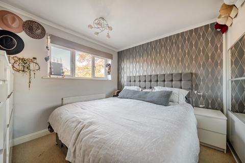 3 bedroom semi-detached house for sale, Barrington Close, Eastleigh, Hampshire, SO50
