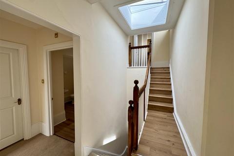 2 bedroom apartment to rent, Graham Road, Malvern