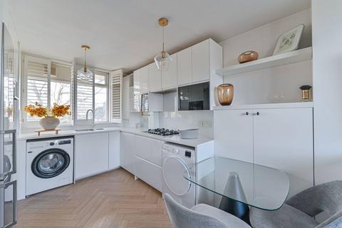 1 bedroom flat to rent, Cassinghurst, North Dulwich, London, SE24
