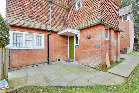 undefined, Hollybank, Hemel Hempstead, HP3
