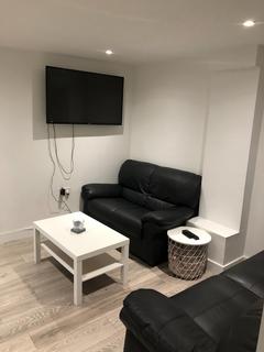 4 bedroom flat to rent, Marble Street, Leicester, LE1