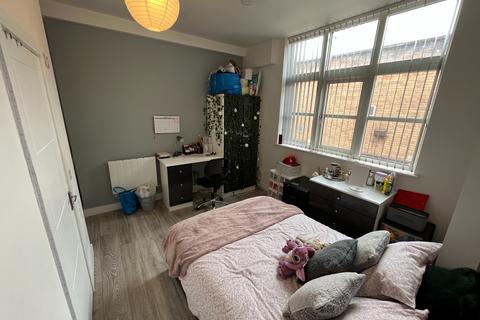 4 bedroom flat to rent, Marble Street, Leicester, LE1