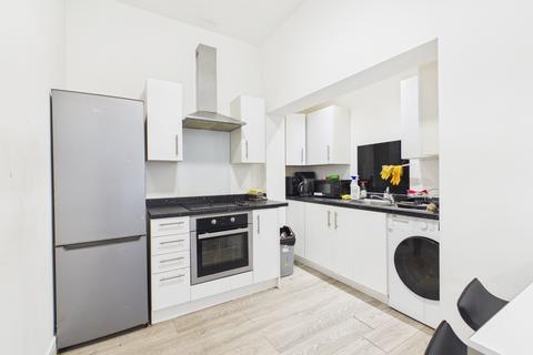 4 bedroom flat to rent, Marble Street, Leicester, LE1
