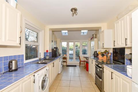 2 bedroom terraced house for sale, Crescent Road, Birchington, Kent
