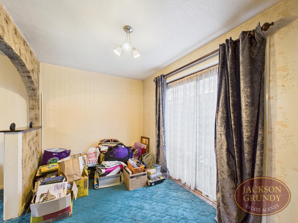 Booth Meadow Court
