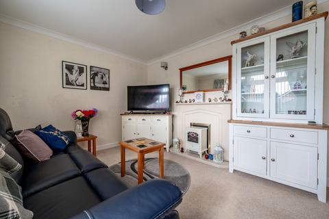 2 bedroom detached bungalow for sale, Ferndale Avenue, Lowestoft