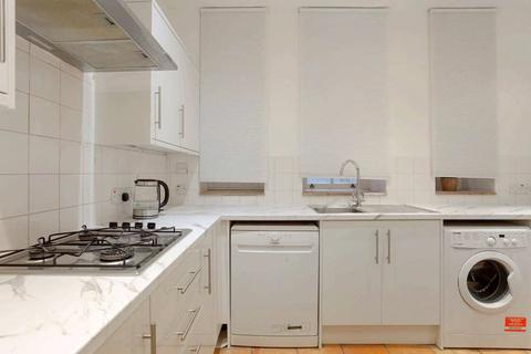 3 bedroom apartment to rent, Basil Street, London, SW3