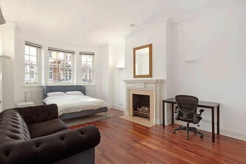 3 bedroom apartment to rent, Basil Street, London, SW3