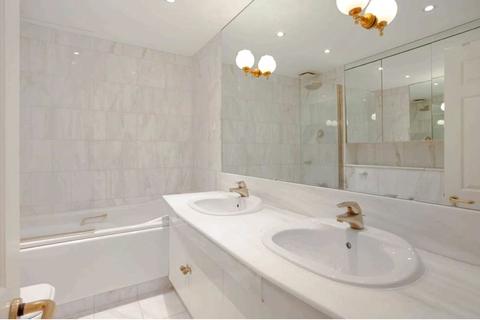 3 bedroom apartment to rent, Basil Street, London, SW3