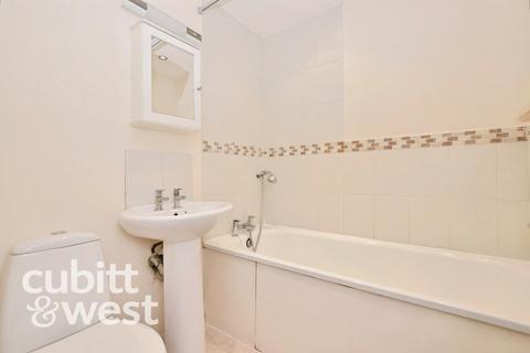 undefined, Westley Grove Fareham PO14