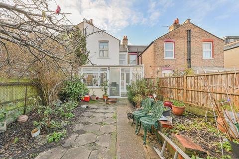3 bedroom terraced house for sale, Crusoe Road, Mitcham, CR4