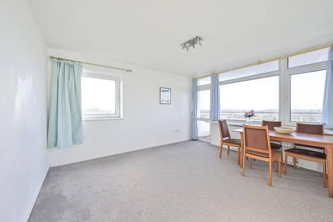 2 bedroom flat to rent, Norley Vale, Roehampton, London, SW15