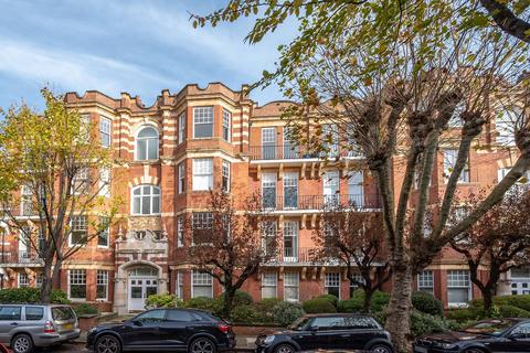 3 bedroom flat to rent, Riverview Gardens, Castelnau, London, SW13