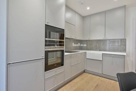 Upper Richmond Road, East Putney, London, SW15