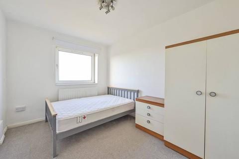 2 bedroom flat to rent, Norley Vale, Roehampton, London, SW15