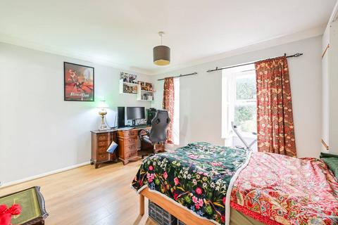 undefined, Coopers Close, Stepney, London, E1