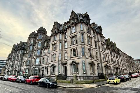 3 bedroom flat to rent, Cornwall Street, Edinburgh, EH1