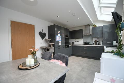 3 bedroom semi-detached house for sale, Falkirk Drive, Eccles, M30