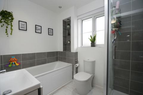 3 bedroom semi-detached house for sale, Falkirk Drive, Eccles, M30