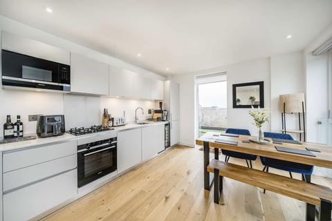 1 bedroom flat for sale, Upper Tooting Road, London SW17