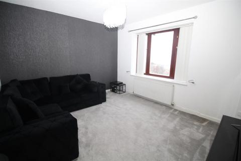 2 bedroom flat to rent, Poplar Street, Greenock