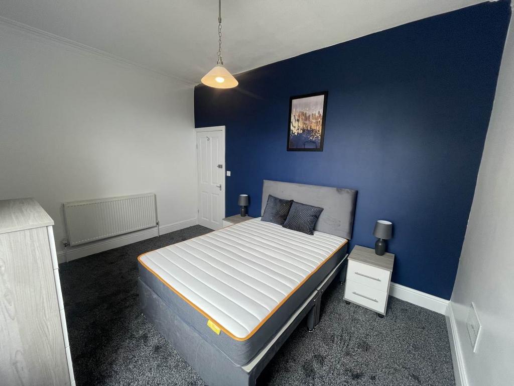 Room 2 (7)