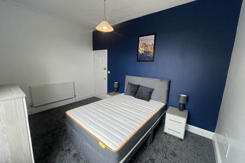 undefined, De Lacy Mount (Room 2), West Yorkshire LS5