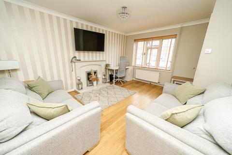undefined, Leven Close, Leighton Buzzard