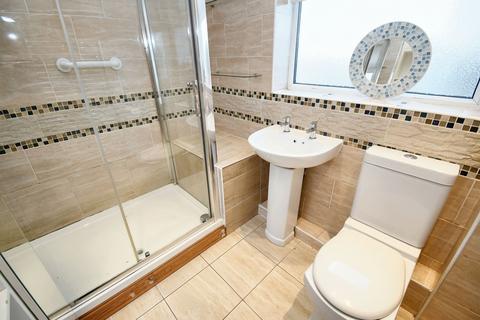 3 bedroom terraced house for sale, Vanguard Close, Eccles, M30