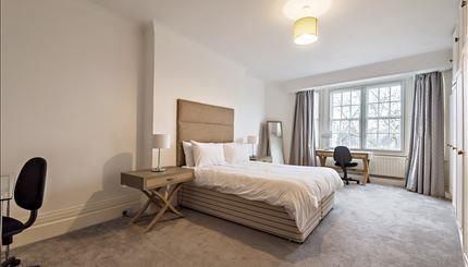 Bedroom 1.jpg
