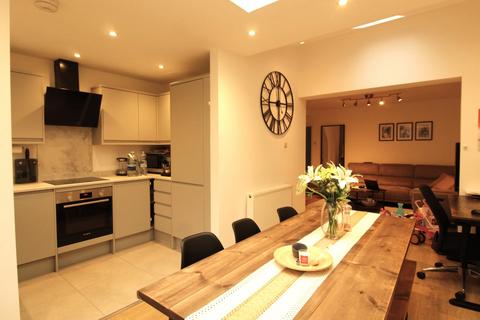 2 bedroom terraced house to rent, Union Street, Barnet EN5