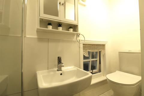 2 bedroom terraced house to rent, Union Street, Barnet EN5