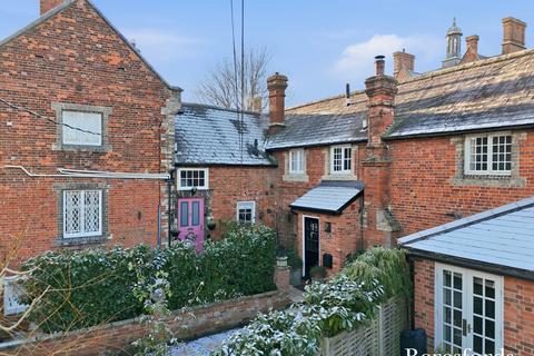2 bedroom terraced house for sale, The Close, Dunmow, CM6