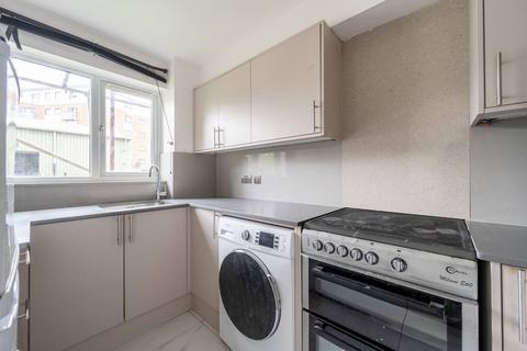 Trenmar Gardens, Kensal Green, London, NW10