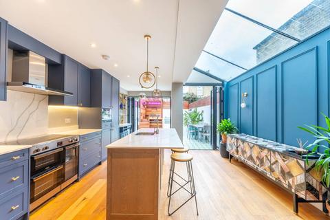 4 bedroom semi-detached house to rent, Kenmont Gardens, Kensal Rise, London, NW10
