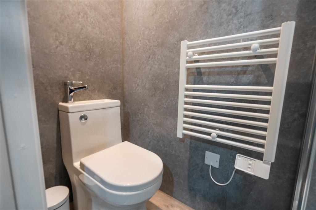 En-Suite 2
