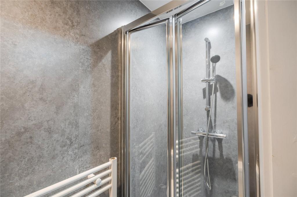 En-Suite 2