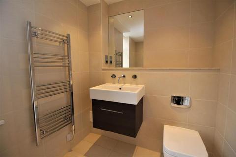 3 bedroom house to rent, Marlborough Drive, Bushey WD23
